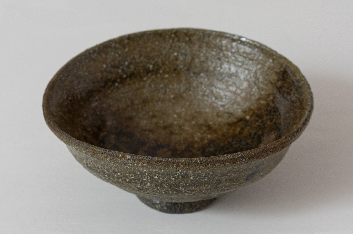 三藤るい　柿の蔕茶碗