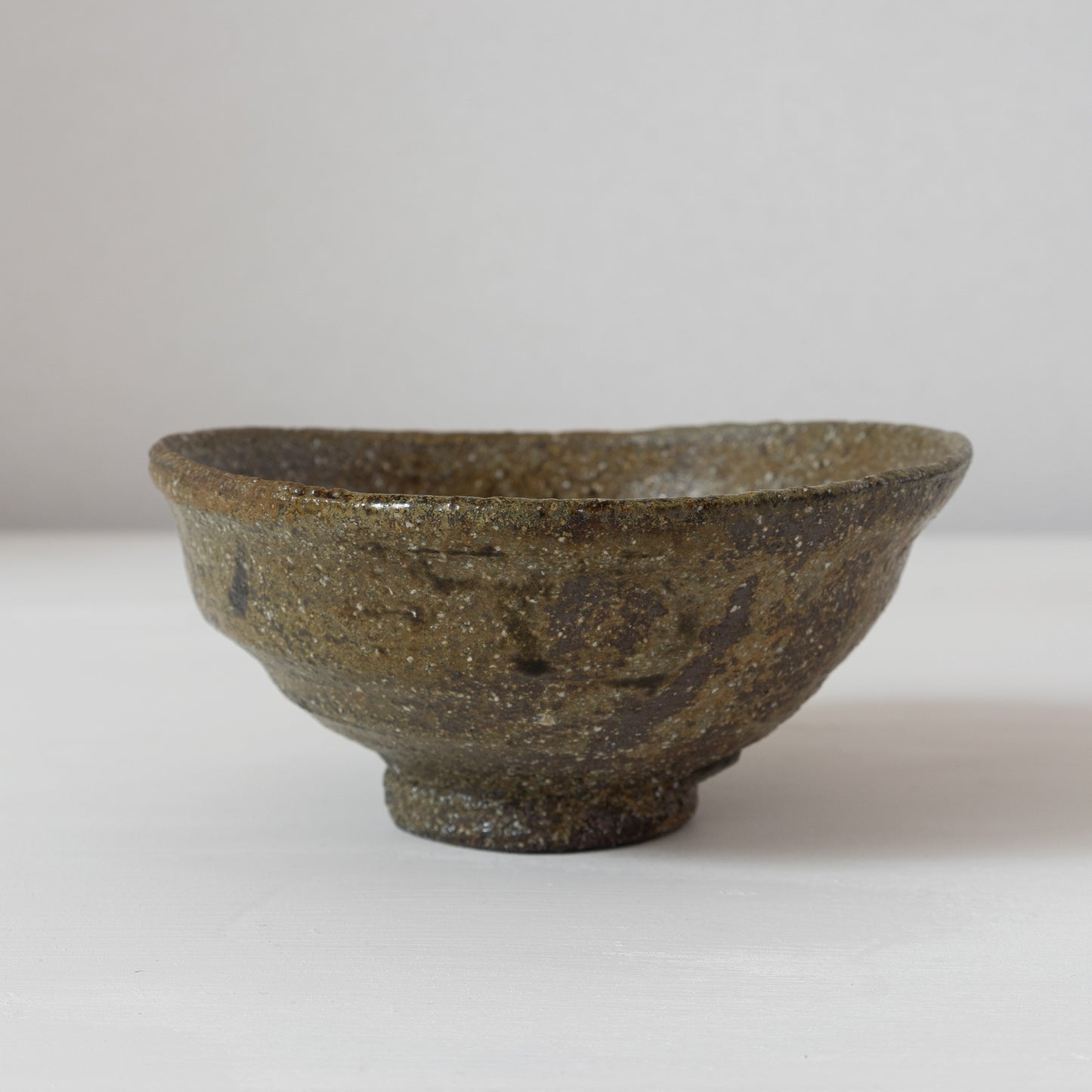 三藤るい　柿の蔕茶碗
