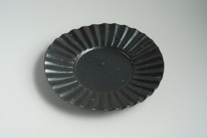 SM2 黒釉輪花皿 志村睦彦