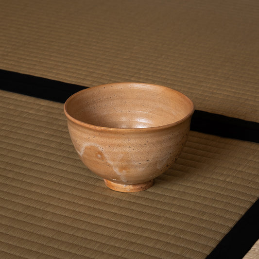 内村慎太郎　玉子手茶盌