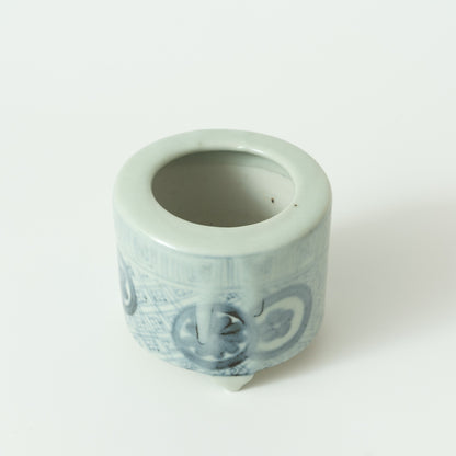 宮岡麻衣子　染付香炉