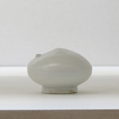 AI27 白磁水滴　伊藤明美