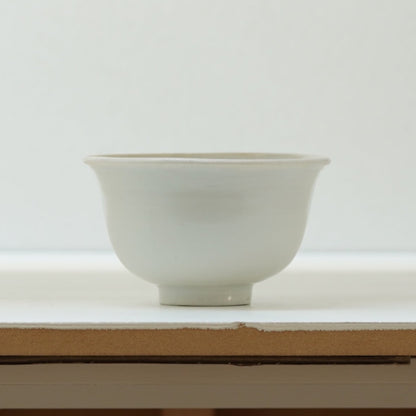 AI18 白磁碗　伊藤明美