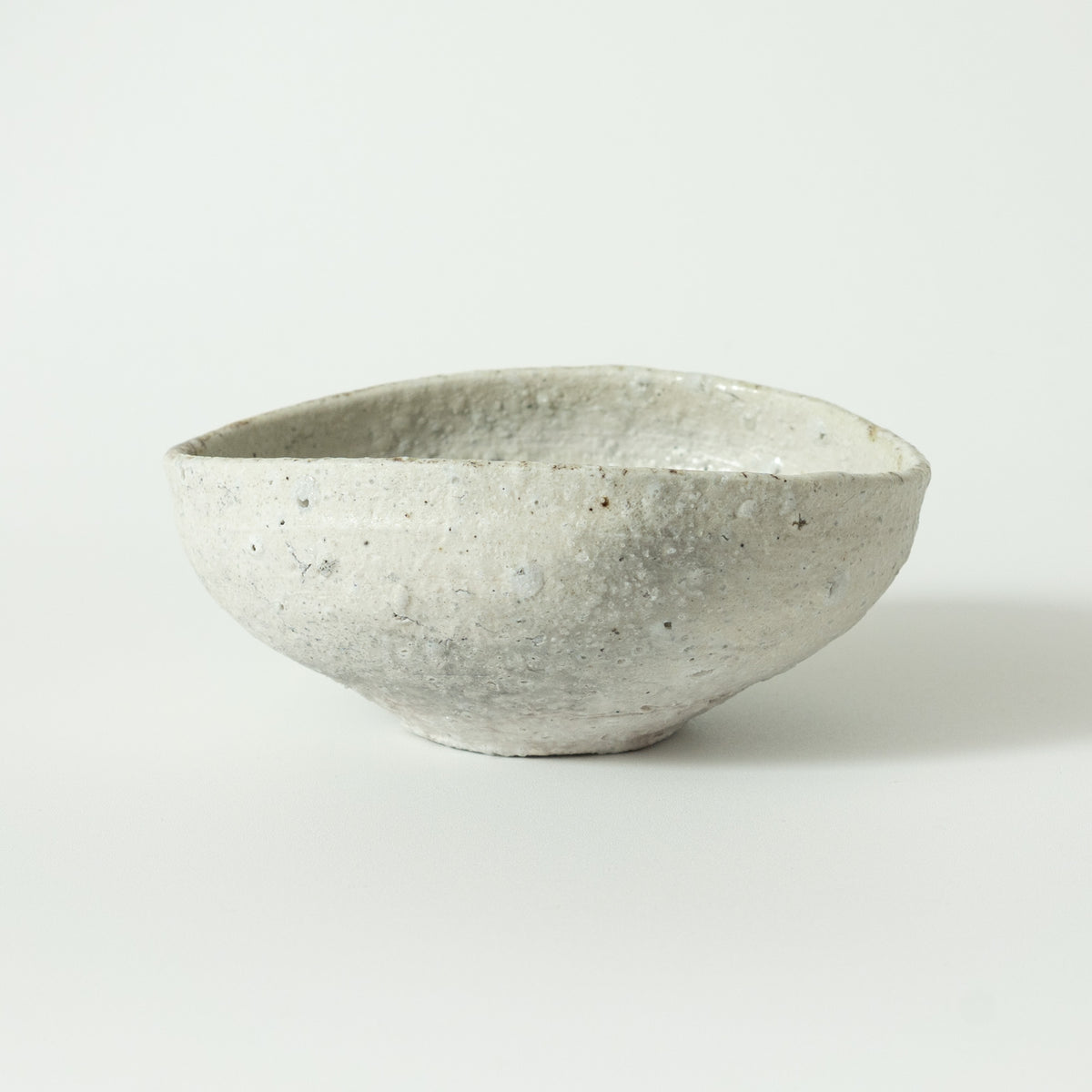 Yui Tsujimura: Kutsugata Mukozuke with Natural Ash Glaze (A)