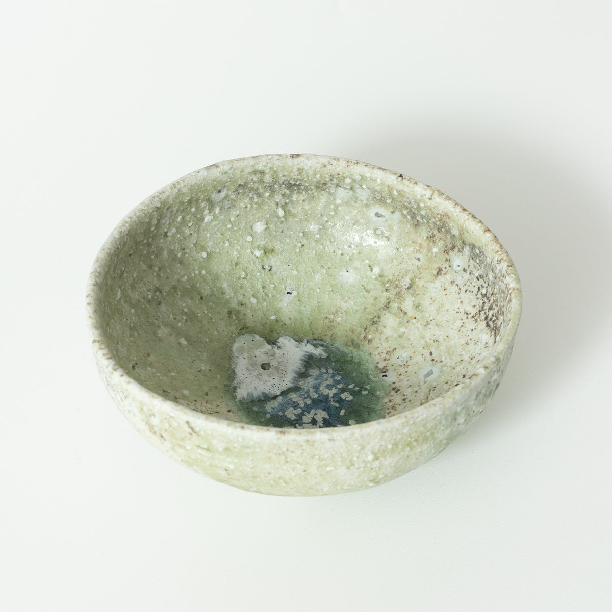 Yui Tsujimura: Kutsugata Mukozuke with Natural Ash Glaze (B)