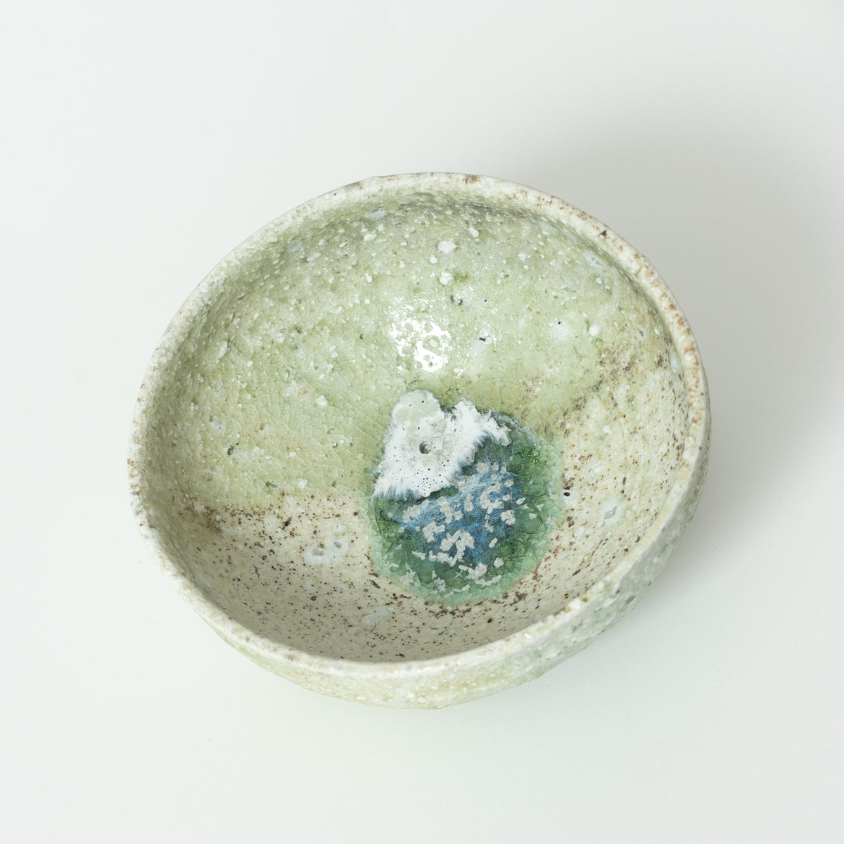 Yui Tsujimura: Kutsugata Mukozuke with Natural Ash Glaze (B)