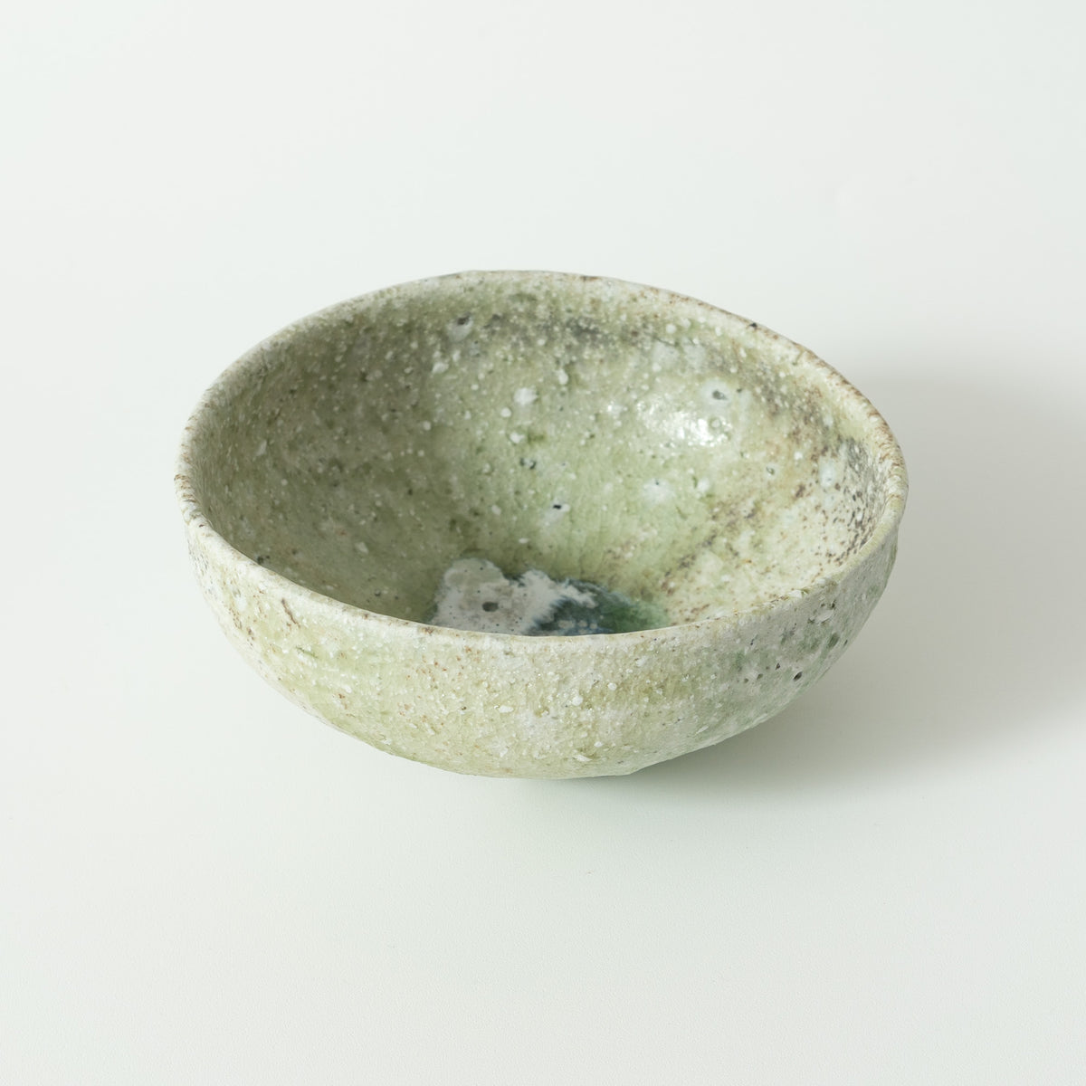 Yui Tsujimura: Kutsugata Mukozuke with Natural Ash Glaze (B)