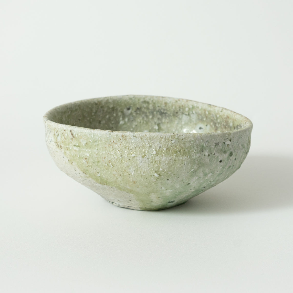 Yui Tsujimura: Kutsugata Mukozuke with Natural Ash Glaze (B)
