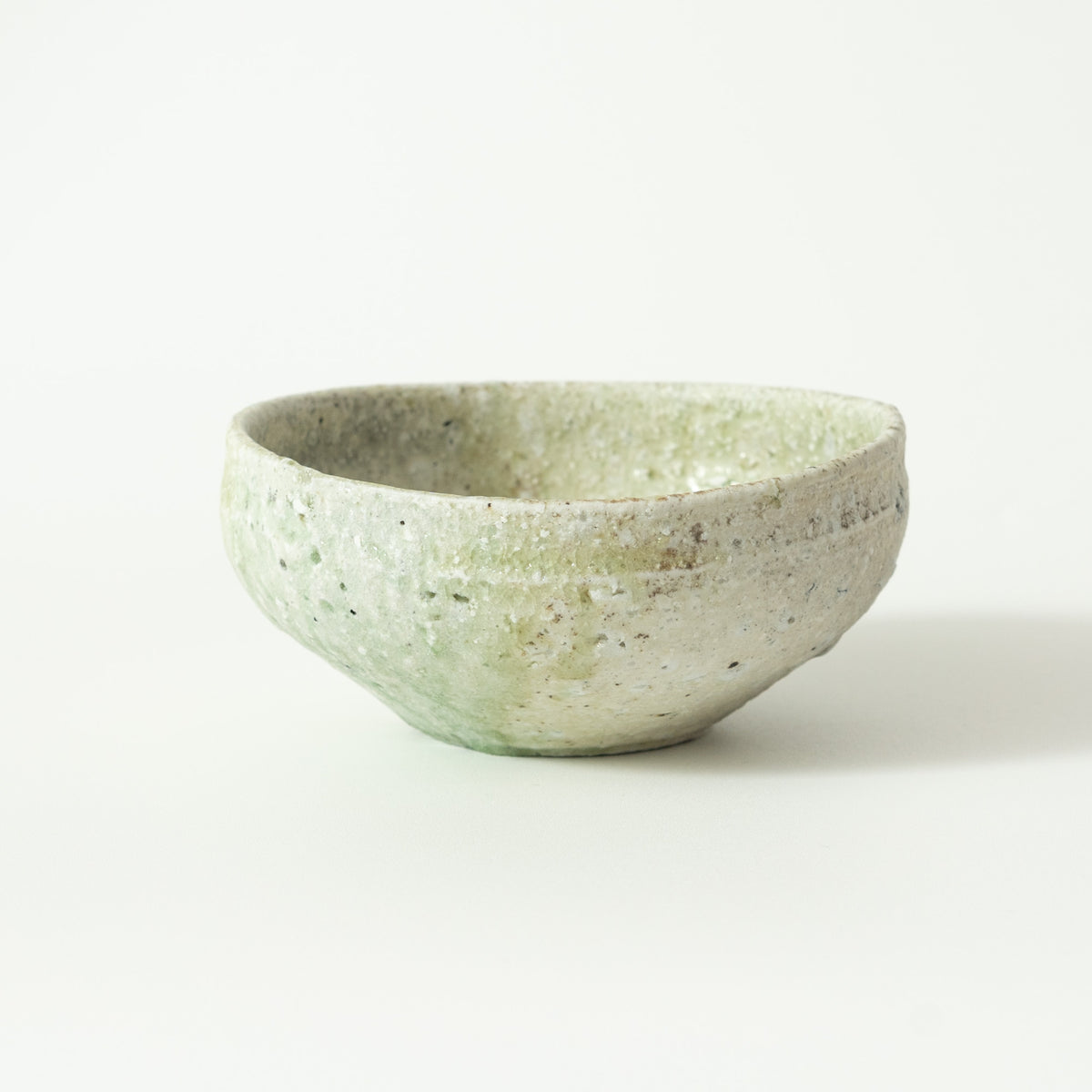 Yui Tsujimura: Kutsugata Mukozuke with Natural Ash Glaze (B)