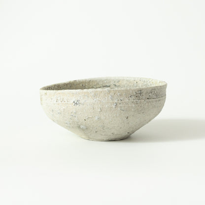 Yui Tsujimura: Kutsugata Mukozuke with Natural Ash Glaze (B)