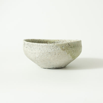 Yui Tsujimura: Kutsugata Mukozuke with Natural Ash Glaze (B)