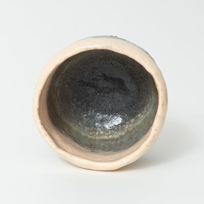 柳下季器　白茶盌