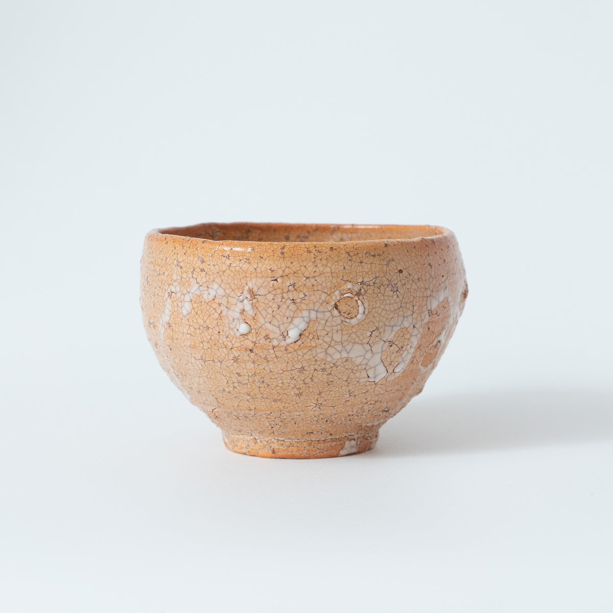 吉野桃李　萩茶盌