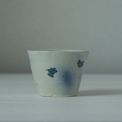 AI15C 吹墨千鳥文猪口　伊藤明美