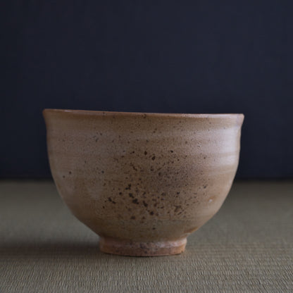 ko.US11 内村慎太郎　玉子手茶盌