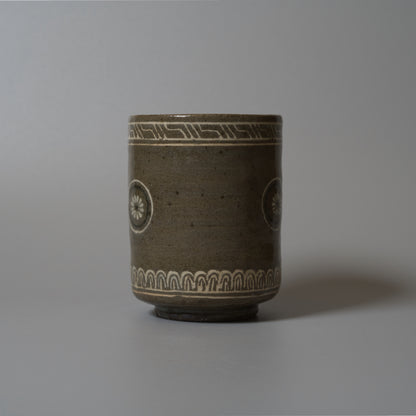 ko.IA03 伊藤明美　狂言袴筒茶碗