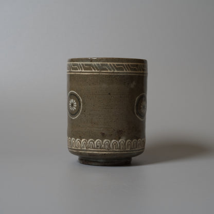 ko.IA03 伊藤明美　狂言袴筒茶碗