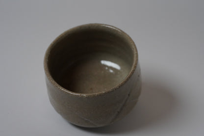 YN12 彫唐津ぐい呑　共箱　矢野直人