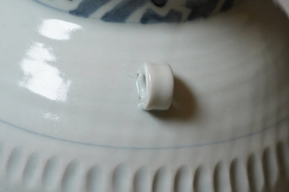 MM3 しのぎ紗綾形文壺　宮岡麻衣子