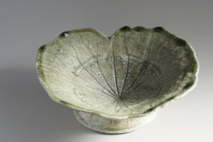 TY8 自然釉蓮葉皿　辻村唯